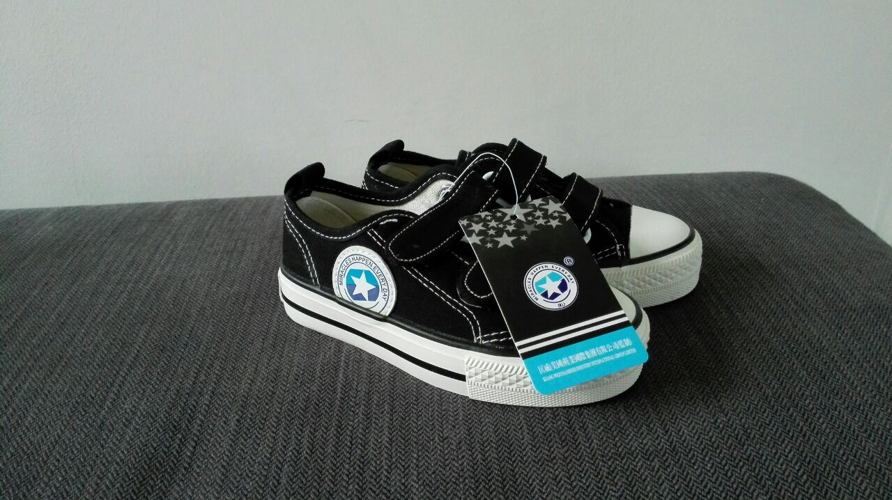 sneaker 2